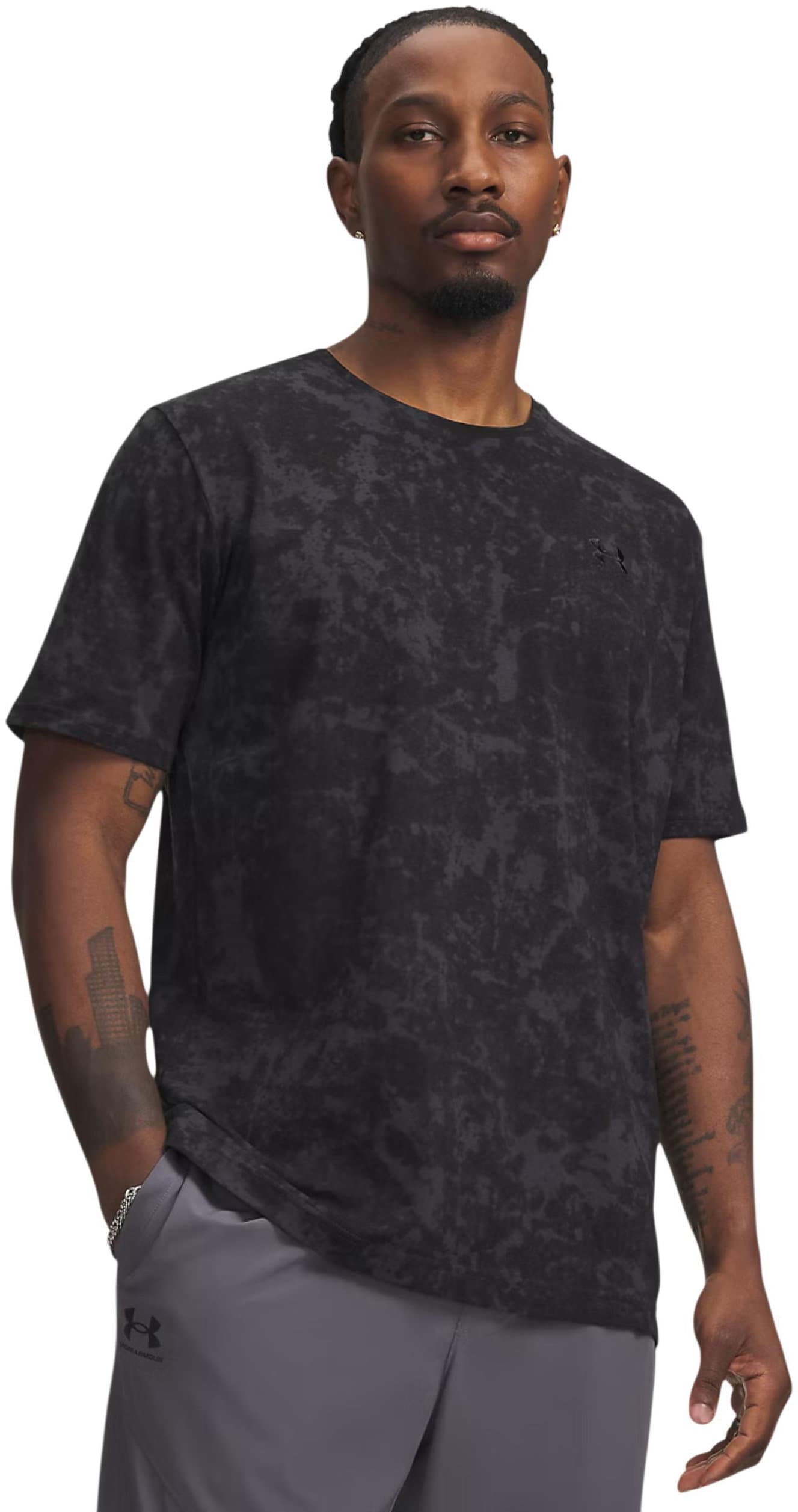 Under Armour Men T-Shirt